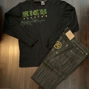 Crown holder Men’s shirt and jeans